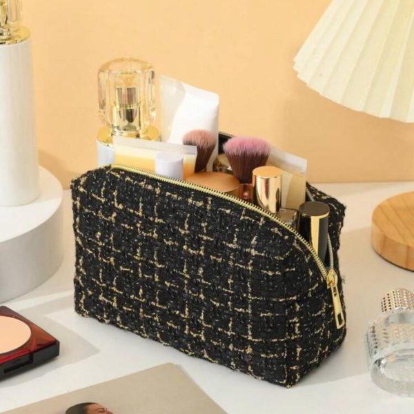 کیف لوازم آرایشی رنگ مشکی پارچه ای