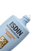 ضد آفتاب فوق العاده سبک فیوژن واتر مجیک ایزدین با SPF 50 - Image 3