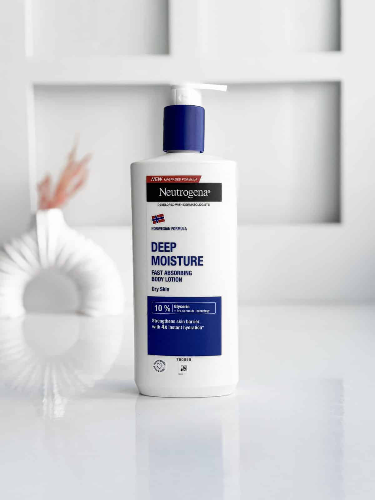 لوسیون بدن Deep Moisture نوتروژینا 400 میل مناسب پوست خشک Neutrogena - Image 2