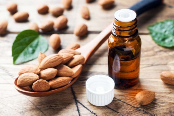 خواص روغن بادام تلخ برای موها