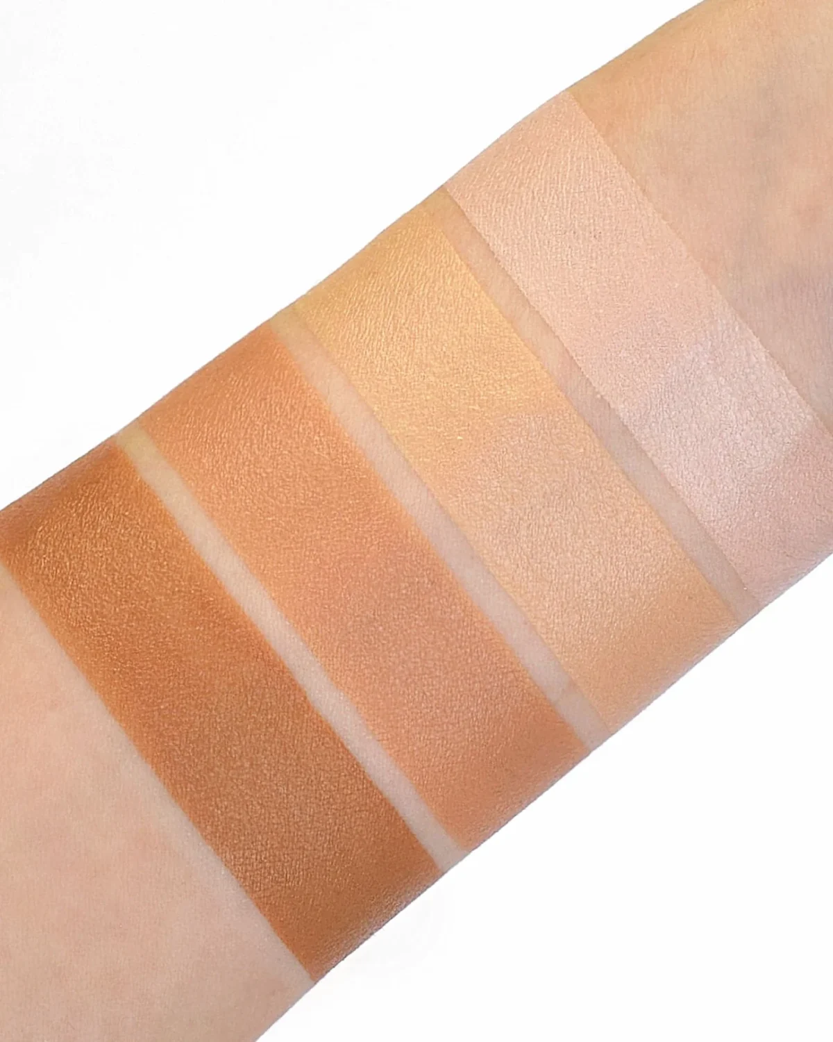 کانسیلر کرمی آسترا در رنگ بندی Astra Natural Concealer Cream Stick - Image 2